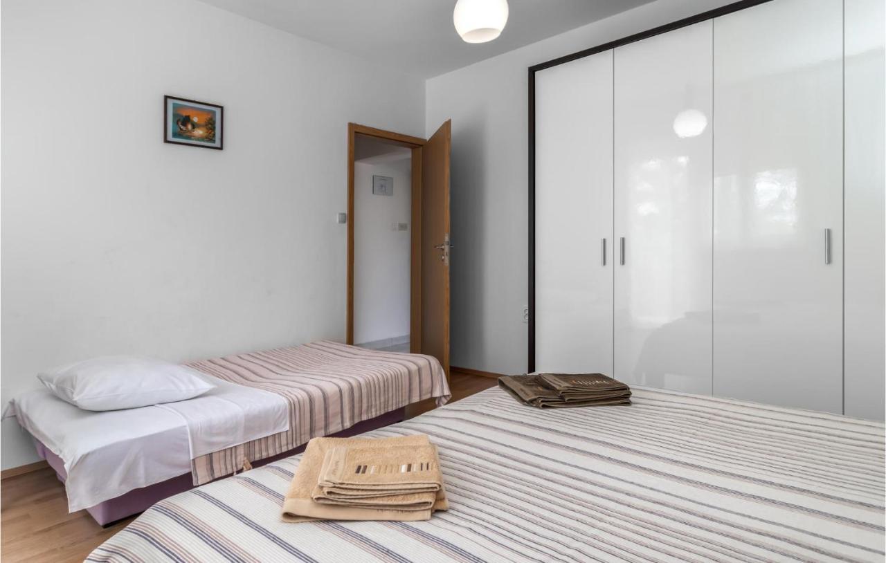 Nice Apartment In Jadranovo With Wifi 외부 사진