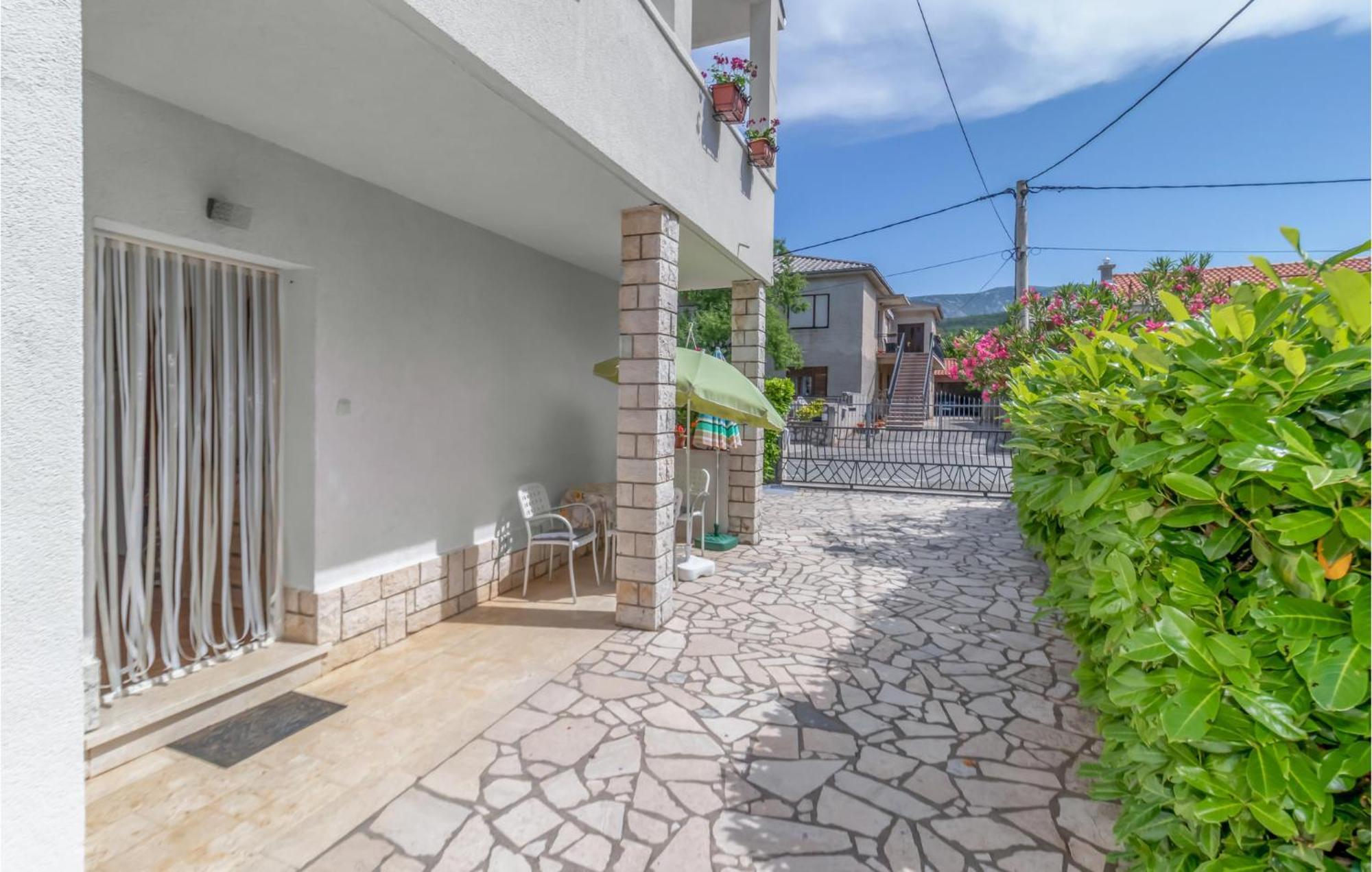 Nice Apartment In Jadranovo With Wifi 외부 사진