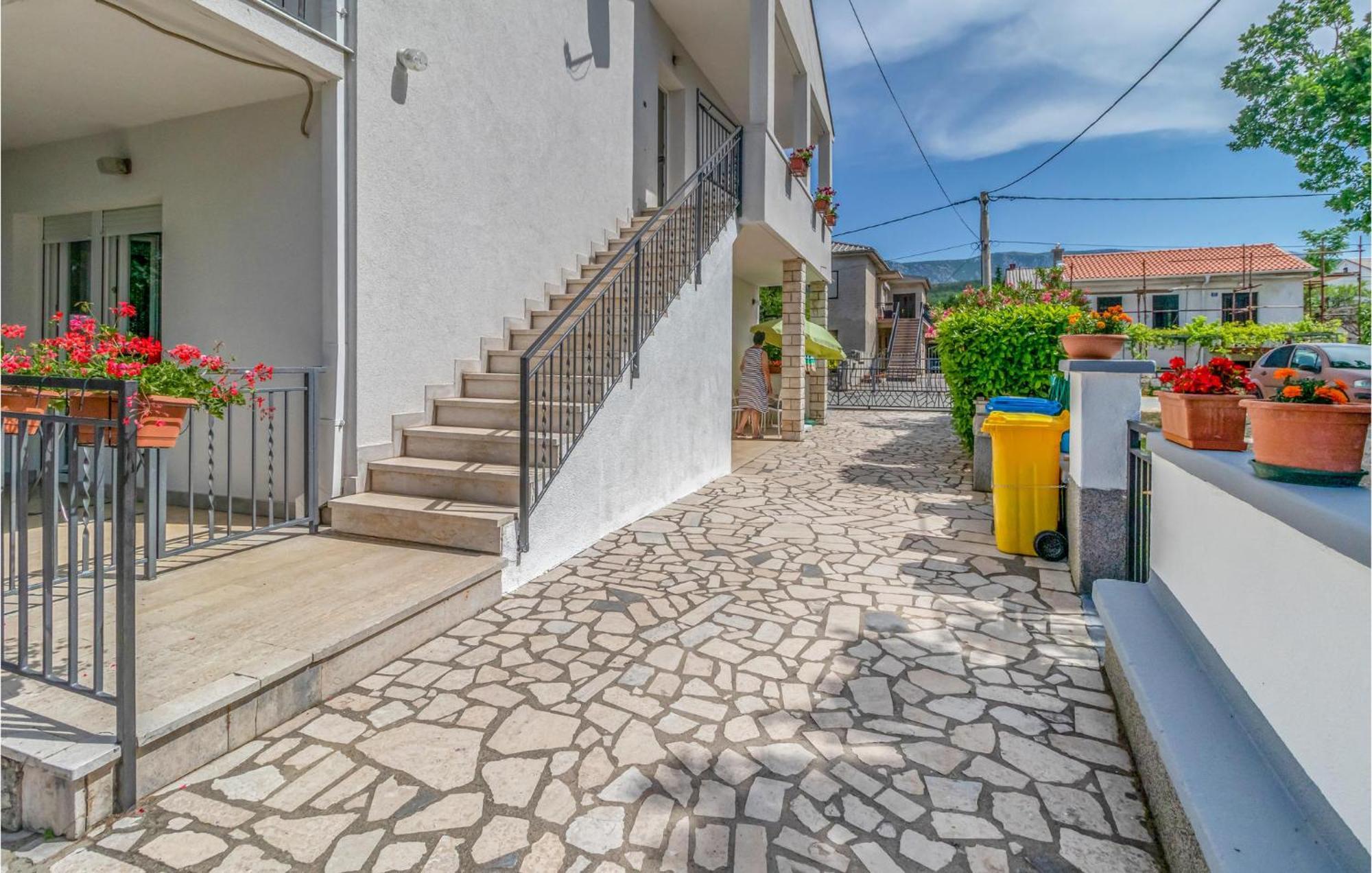 Nice Apartment In Jadranovo With Wifi 외부 사진