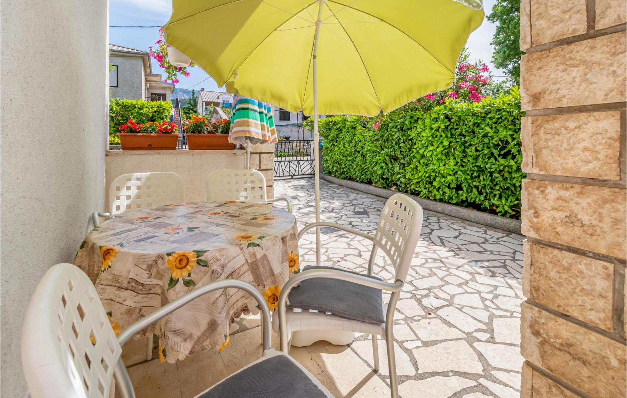 Nice Apartment In Jadranovo With Wifi 외부 사진